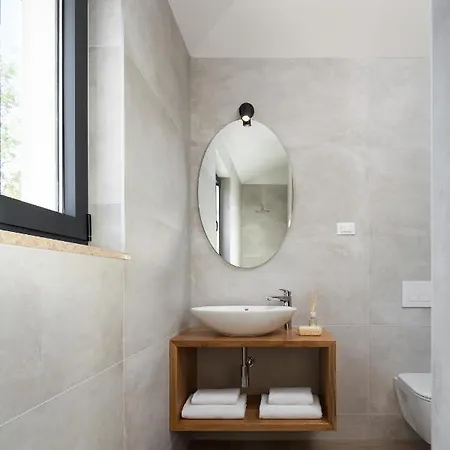 Arman Villa Vizinada