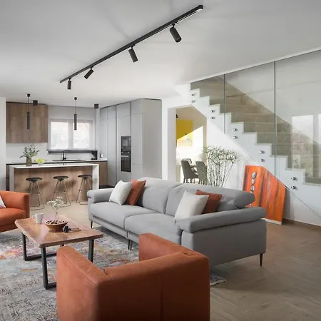 Vila Arman By